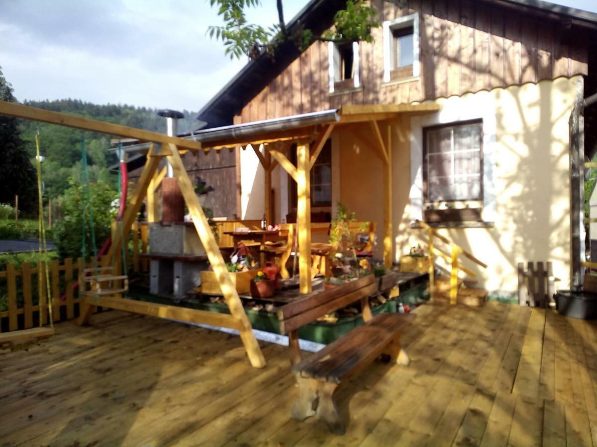 Pension Nad Truhlarnou Свобода-над-Упоу Екстер'єр фото